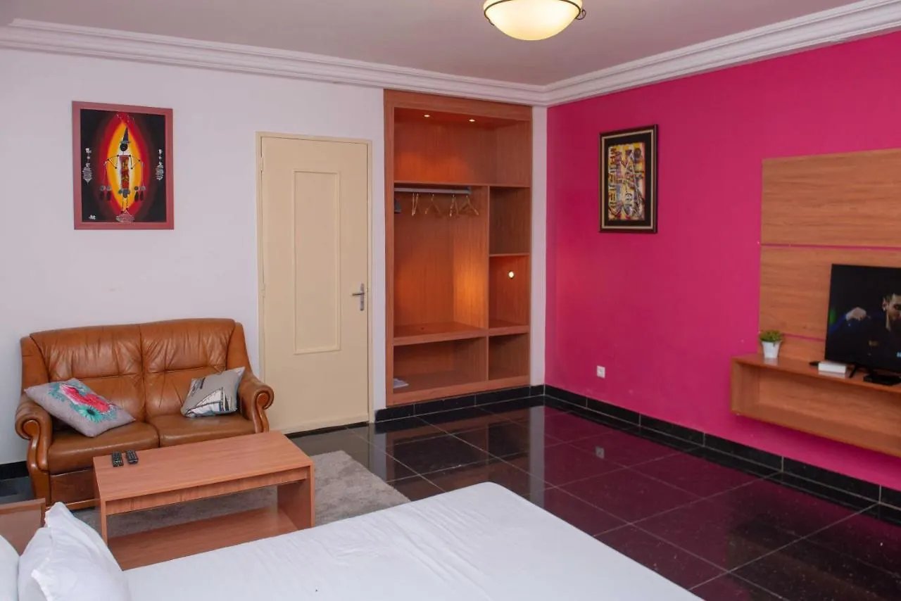 Studio Design/ Dakar Plateau Apartment