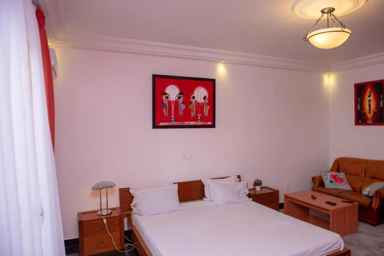 Studio Design/ Dakar Plateau Apartment